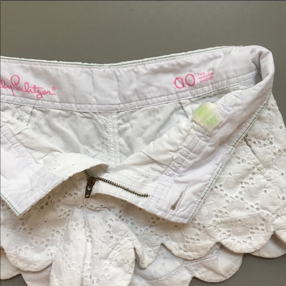 Lilly Pulitzer Eyelet Shorts - Picture 3 of 4
